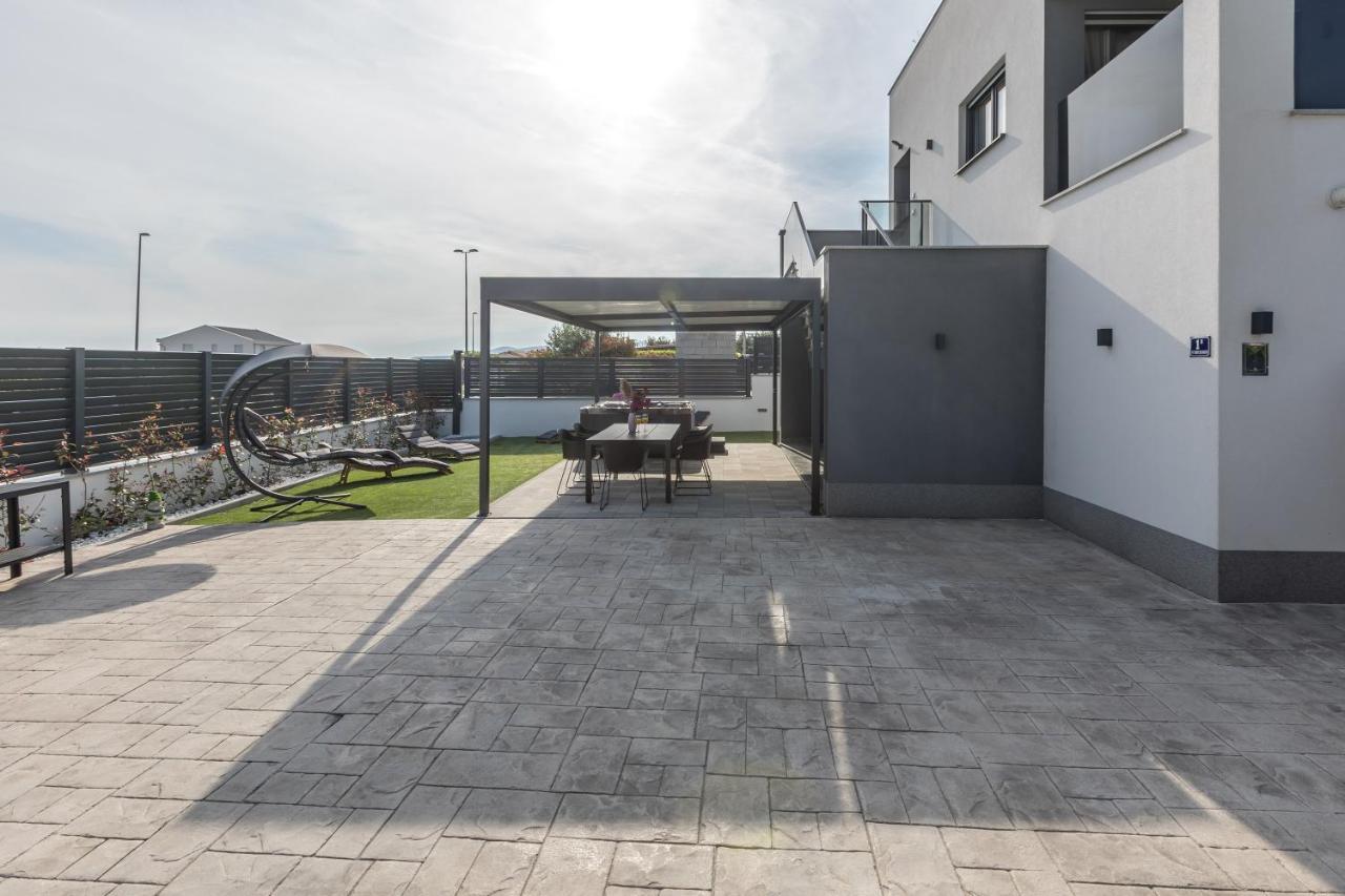 Luxury Apartments Katarina Kaštela Exterior foto
